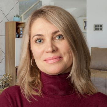 Sarah Johnson, Real Estate Agent